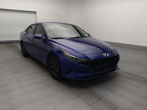 Used 2021 Hyundai Elantra SEL w/ Convenience Package FWD image 13