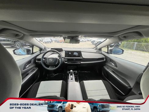 Used 2025 Toyota Prius Limited w/ Limited Premium Package image 13