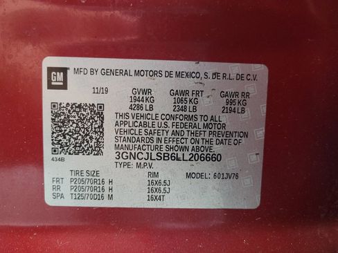 Used 2020 Chevrolet Trax LT w/ LT Convenience Package FWD image 33