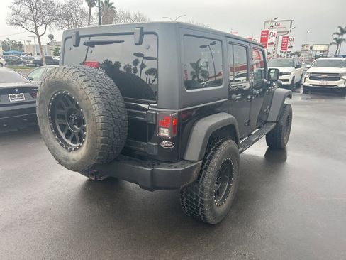 Used 2011 Jeep Wrangler Unlimited Sport image 7