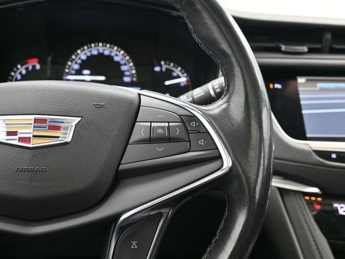 Used 2018 Cadillac XT5 Luxury w/ LPO, Sport Package image 42