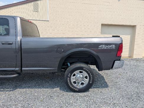 Used 2018 RAM 2500 Tradesman w/ Chrome Appearance Group AWD/4WD image 4