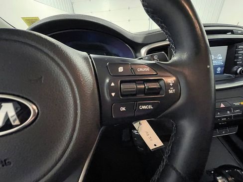 Used 2018 Kia Sorento AWD image 30