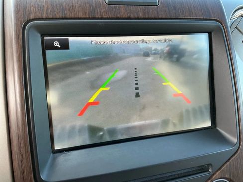 Used 2014 Ford F150 Lariat w/ Equipment Group 502A Luxury image 31