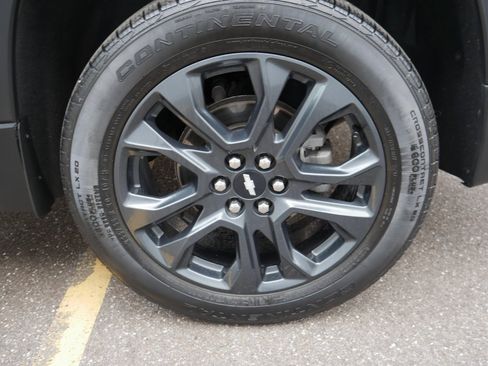 Used 2021 Chevrolet Traverse RS image 36