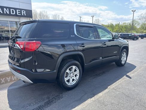 Used 2019 GMC Acadia SLE AWD/4WD image 3
