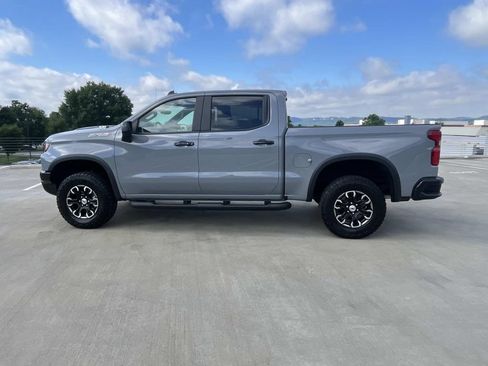 Used 2025 Chevrolet Silverado 1500 ZR2 w/ Technology Package AWD/4WD image 2
