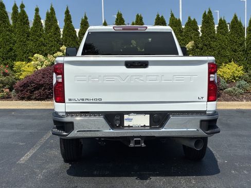 Used 2025 Chevrolet Silverado 2500 LT w/ Convenience Package AWD/4WD image 9