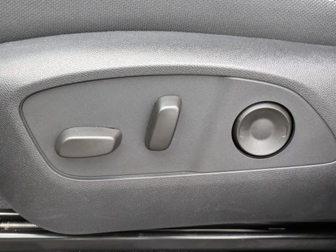 New 2025 Chevrolet Traverse LT w/ Enhanced Driving Package image 11