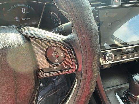 Used 2016 Honda Civic Touring image 28