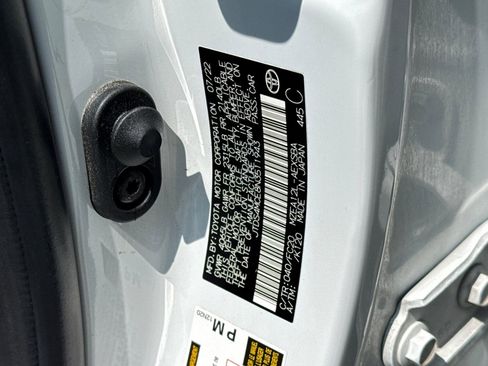 Certified 2022 Toyota Corolla SE w/ Carpet Mat Package (TMS) FWD image 33