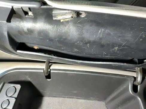 Used 1995 GMC Yukon SLE image 48