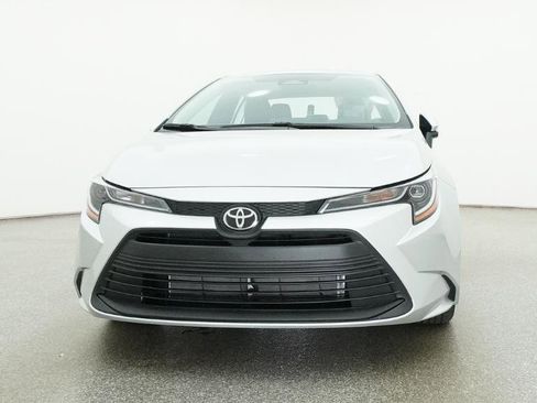 New 2026 Toyota Corolla LE image 10