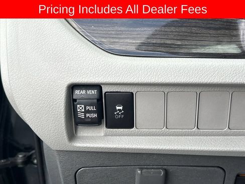 Used 2020 Toyota Sienna XLE FWD image 7