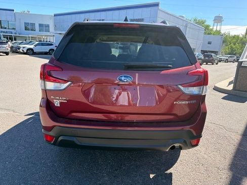 Used 2024 Subaru Forester Premium AWD/4WD image 4