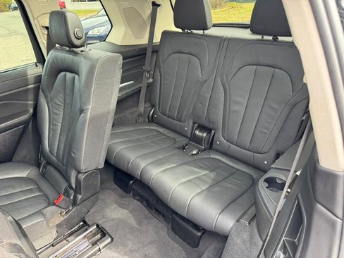 Used 2020 BMW X7 xDrive40i w/ Executive Package image 21