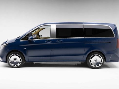 Used 2021 Mercedes-Benz Metris Passenger image 11