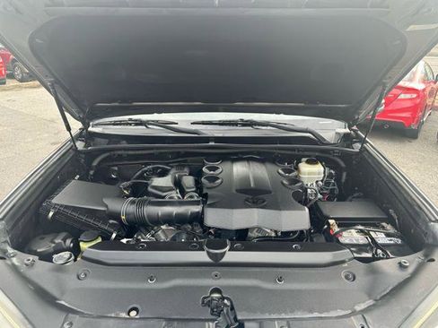 Used 2015 Toyota 4Runner SR5 Premium image 23