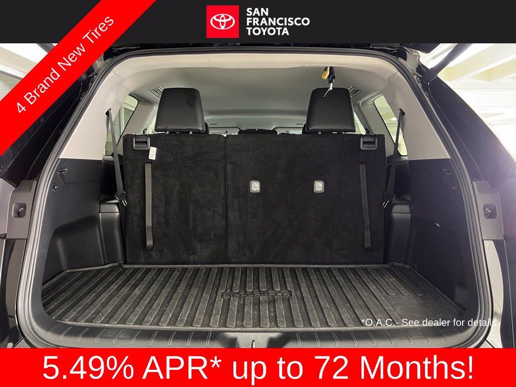 Certified 2024 Toyota Grand Highlander AWD image 38