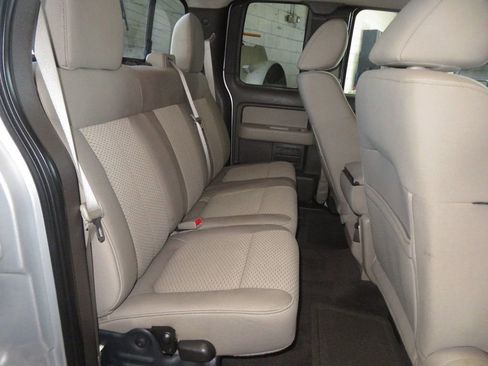 Used 2010 Ford F150 XLT image 27