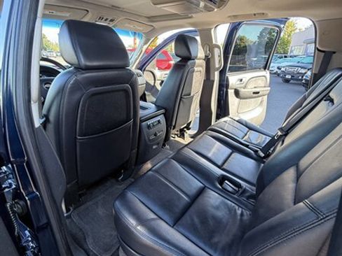 Used 2009 Chevrolet Suburban LT AWD/4WD image 29