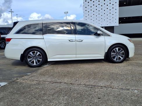 Used 2016 Honda Odyssey Touring Elite image 26