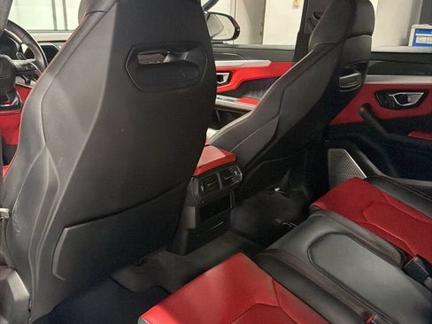 Used 2020 Lamborghini Urus AWD/4WD image 11