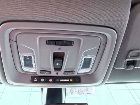 Used 2020 Chevrolet Silverado 1500 RST AWD/4WD image 30