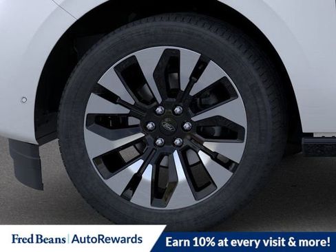 New 2025 Ford Expedition Platinum w/ Platinum Ultimate Package image 19