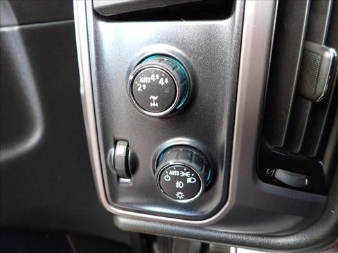 Used 2017 GMC Sierra 1500 SLT image 16