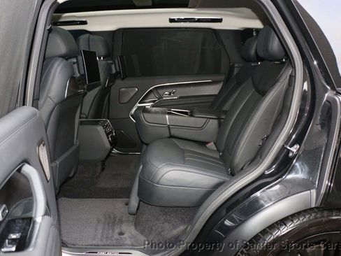 Used 2023 Land Rover Range Rover Long Wheelbase First Edition image 31