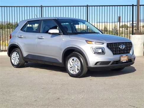 New 2026 Hyundai Venue SE image 25