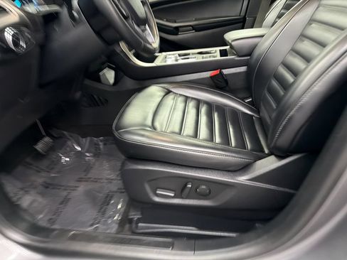 Used 2024 Ford Edge SEL AWD/4WD image 10