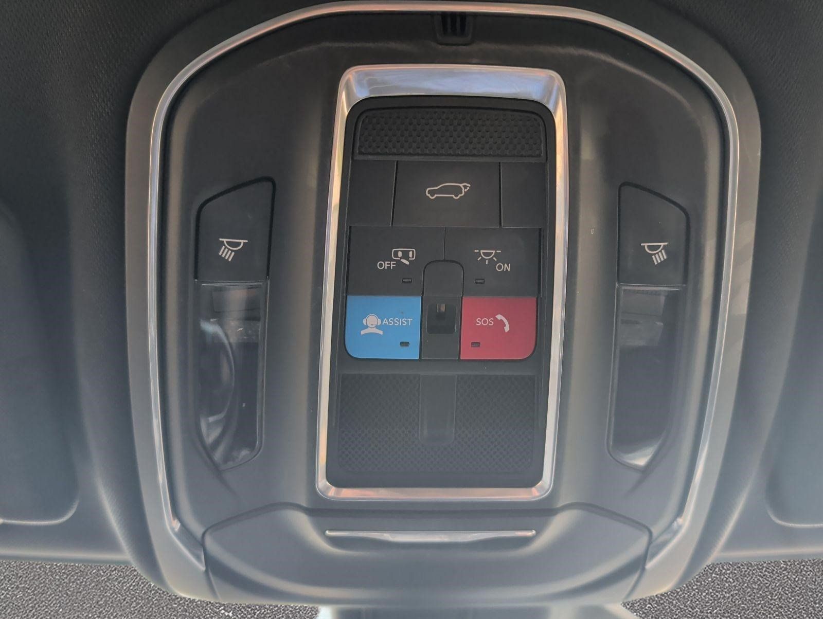 Used 2022 Jeep Grand Cherokee L Laredo RWD image 22