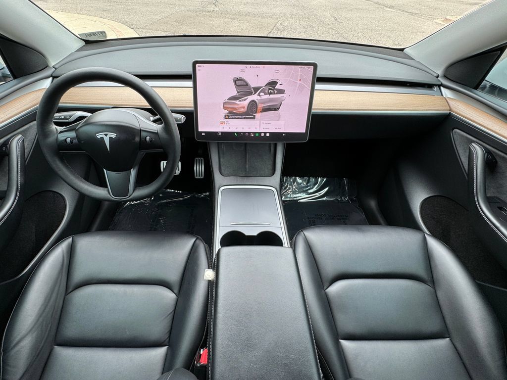 Used 2023 Tesla Model Y Long Range AWD/4WD image 33