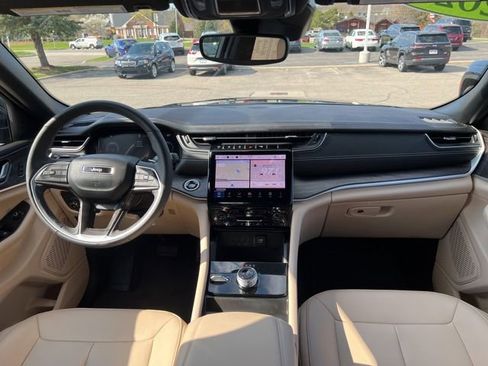 Used 2024 Jeep Grand Cherokee Limited w/ Trailer Tow Package image 16