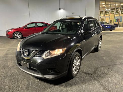 Used 2015 Nissan Rogue SV w/ SV Moonroof Package AWD/4WD image 3