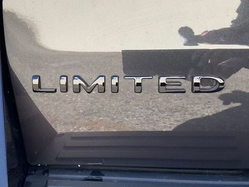 Certified 2024 Ford Expedition Limited image 11