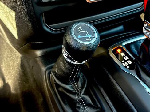New 2026 Jeep Gladiator Sport AWD/4WD image 16