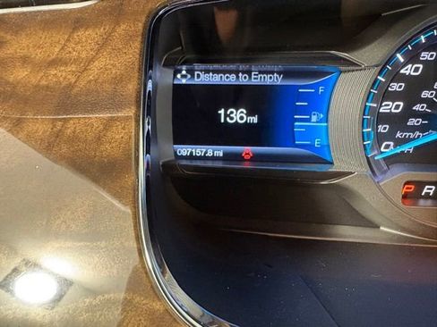 Used 2018 Ford Taurus Limited image 26