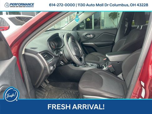 Used 2020 Jeep Cherokee Latitude AWD/4WD image 12