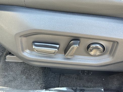 New 2026 Toyota Tundra Limited AWD/4WD image 27