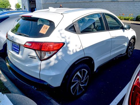 Used 2019 Honda HR-V Sport image 16