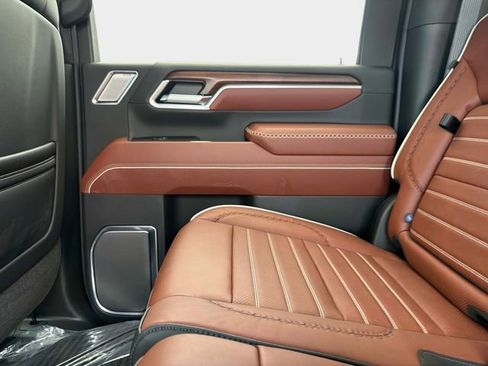 New 2026 GMC Sierra 2500 Denali Ultimate AWD/4WD image 14