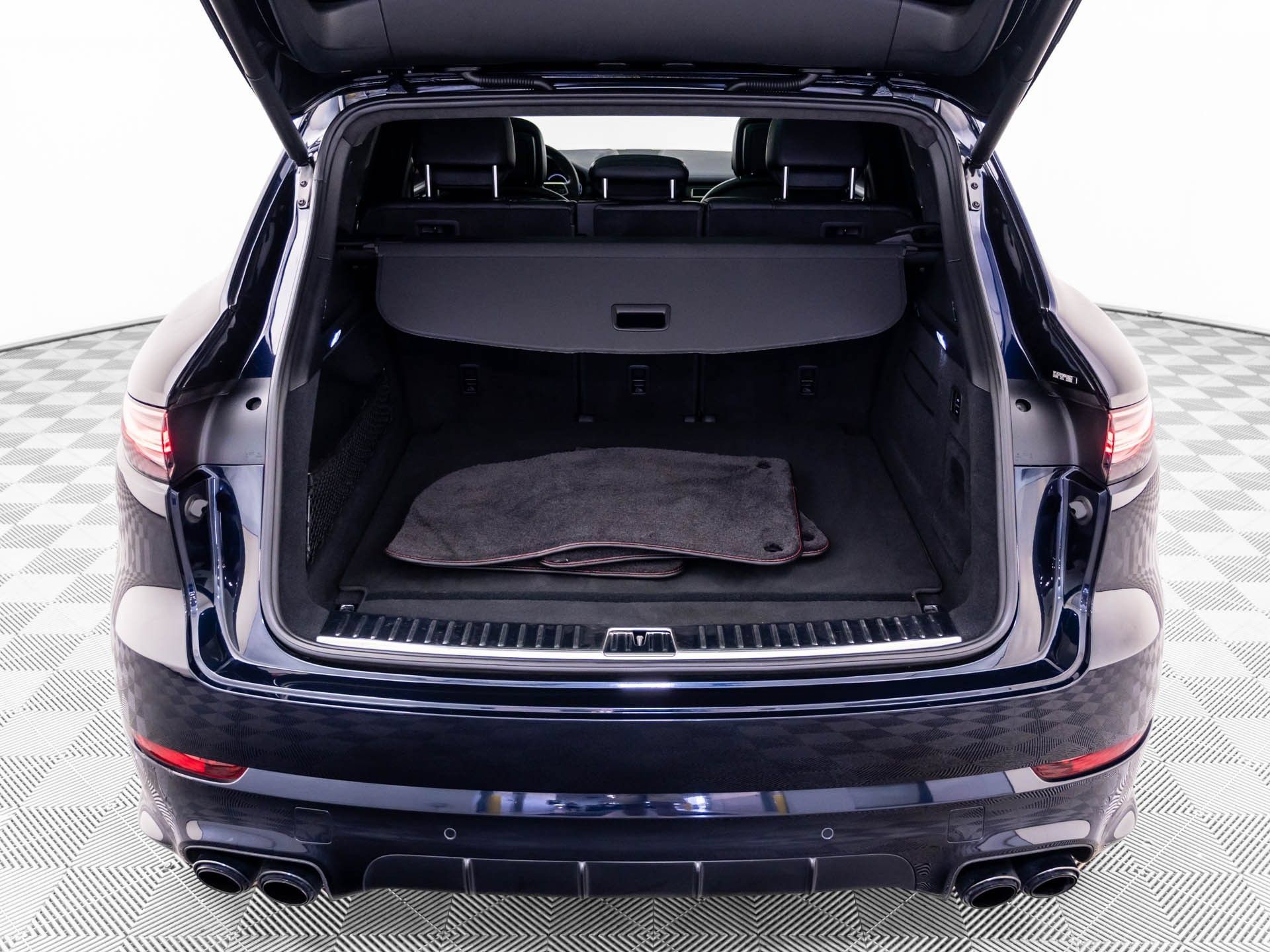 Certified 2021 Porsche Cayenne GTS AWD/4WD image 31