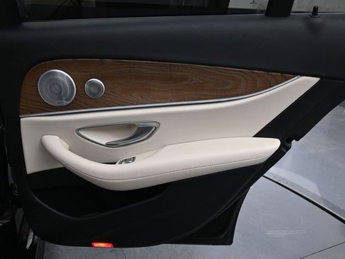 Used 2020 Mercedes-Benz E 350 E 350 w/ Parking Assistance Package image 20