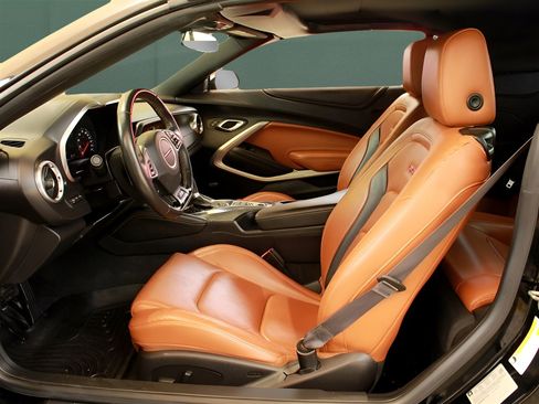 Used 2016 Chevrolet Camaro SS image 12