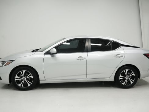 Used 2022 Nissan Sentra SV w/ Trunk Package FWD image 7