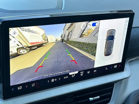 New 2026 Ford Explorer Active w/ Active Comfort Package image 21