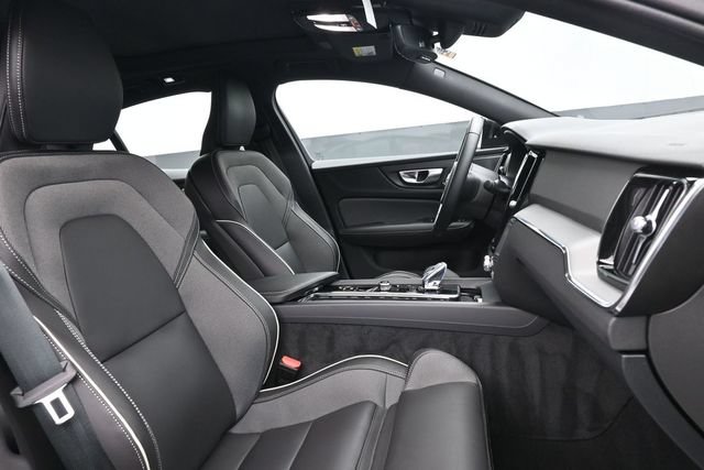 Certified 2024 Volvo S60 B5 Plus w/ Climate Package FWD image 34